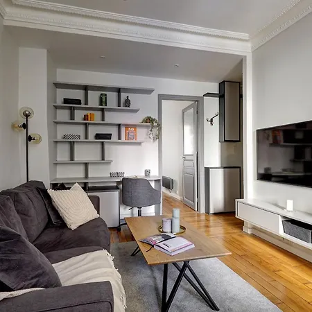 Latin Quarter & Pantheon With Balcony - Cityapartmentstay Apartment Paris