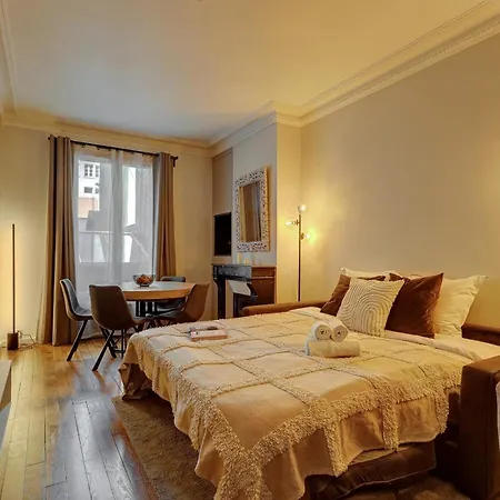 Latin Quarter & Pantheon With Balcony - Cityapartmentstay Apartment Paris