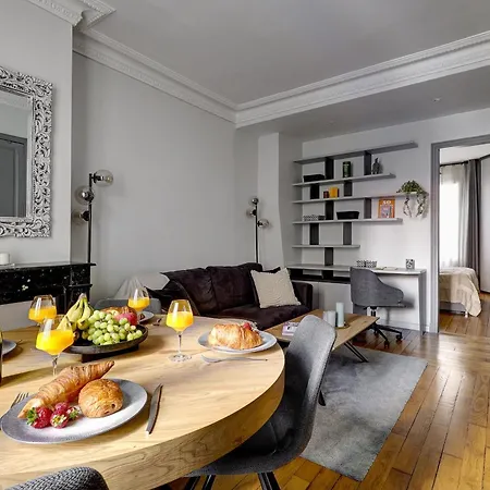 Latin Quarter & Pantheon With Balcony - Cityapartmentstay 公寓 *